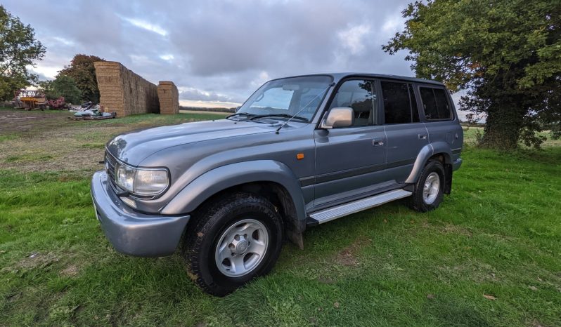 
								Toyota Landcruiser VX Auto petrol 1997 Gunmetal Silver 1997 SKU503 full									