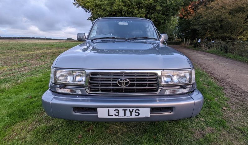 
								Toyota Landcruiser VX Auto petrol 1997 Gunmetal Silver 1997 SKU503 full									