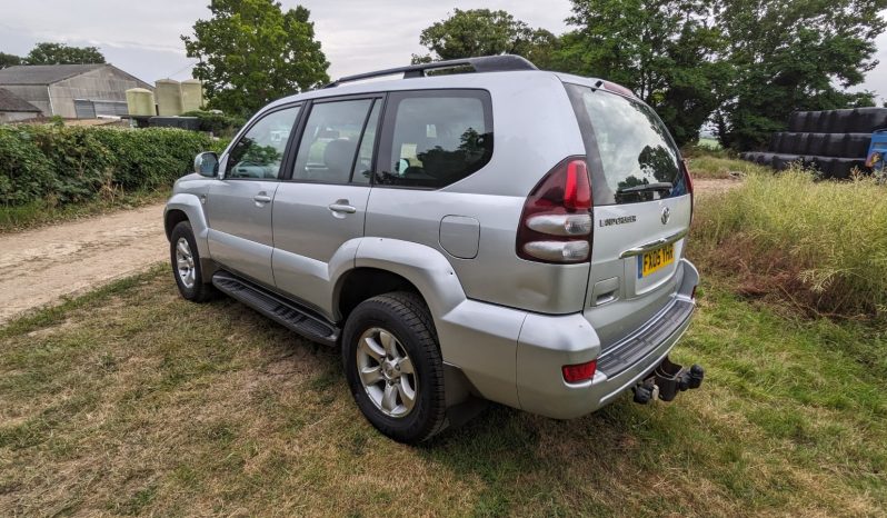 
								Toyota Landcruiser LC5 D-4D Auto 2005 SKU591 full									