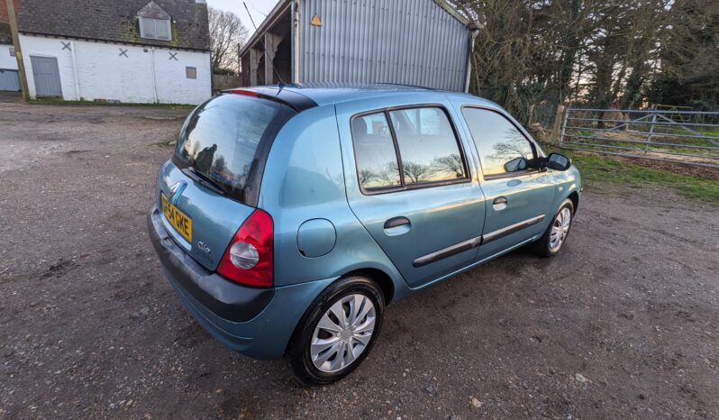 
								Renault Clio Expression 16v Petrol Manual 2004 ULEZ Compliant SKU736 full									