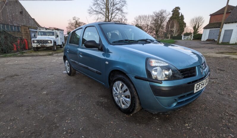 
								Renault Clio Expression 16v Petrol Manual 2004 ULEZ Compliant SKU736 full									