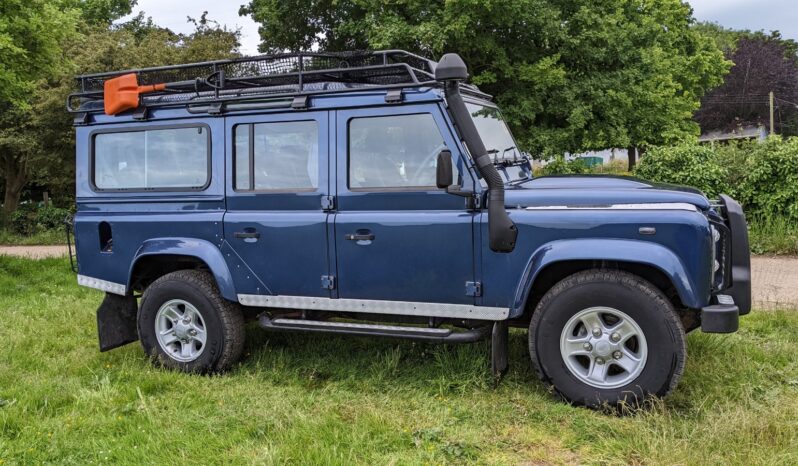 
								Land Rover Defender 110 County Station Wagon 2.4 TDCi Puma XS 2008 1 0wner only 3940 mls from new. “The Cairns”  SKU436 full									