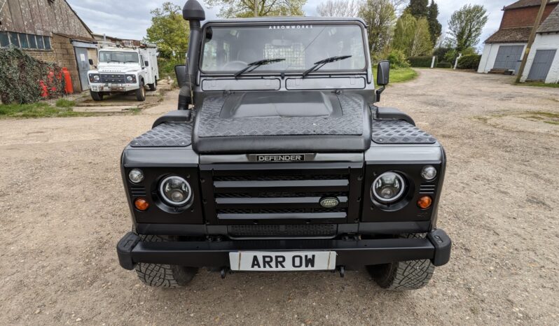 
								Land Rover Defender 2.5 110 Diesel County TD5 5 Speed Manual. 1999 SKU763 full									