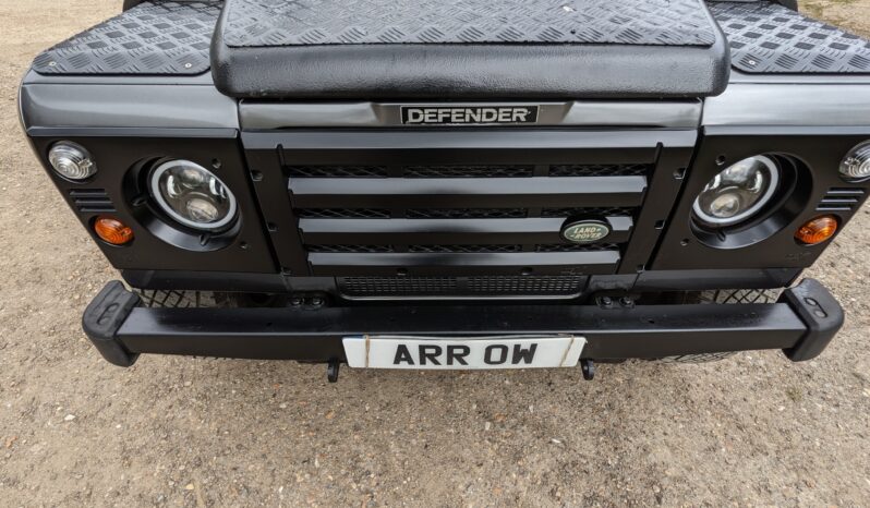 
								Land Rover Defender 2.5 110 Diesel County TD5 5 Speed Manual. 1999 SKU763 full									