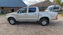 
										Toyota Hilux Invincible D-4D SKU789 full									