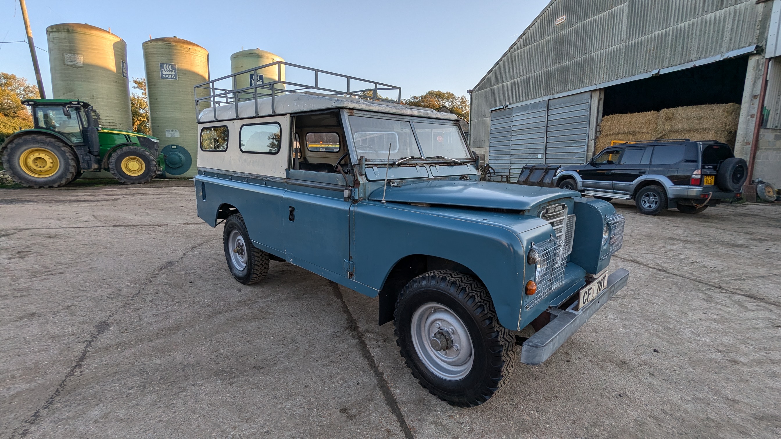 Land Rover Series 3 109 6 cylinder rare model with Overdrive & freewheeling hubs 1979 SKU824