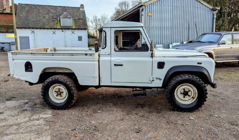 
								Land Rover Defender TD5 Hi Cap pick up 2002 SKU839 full									