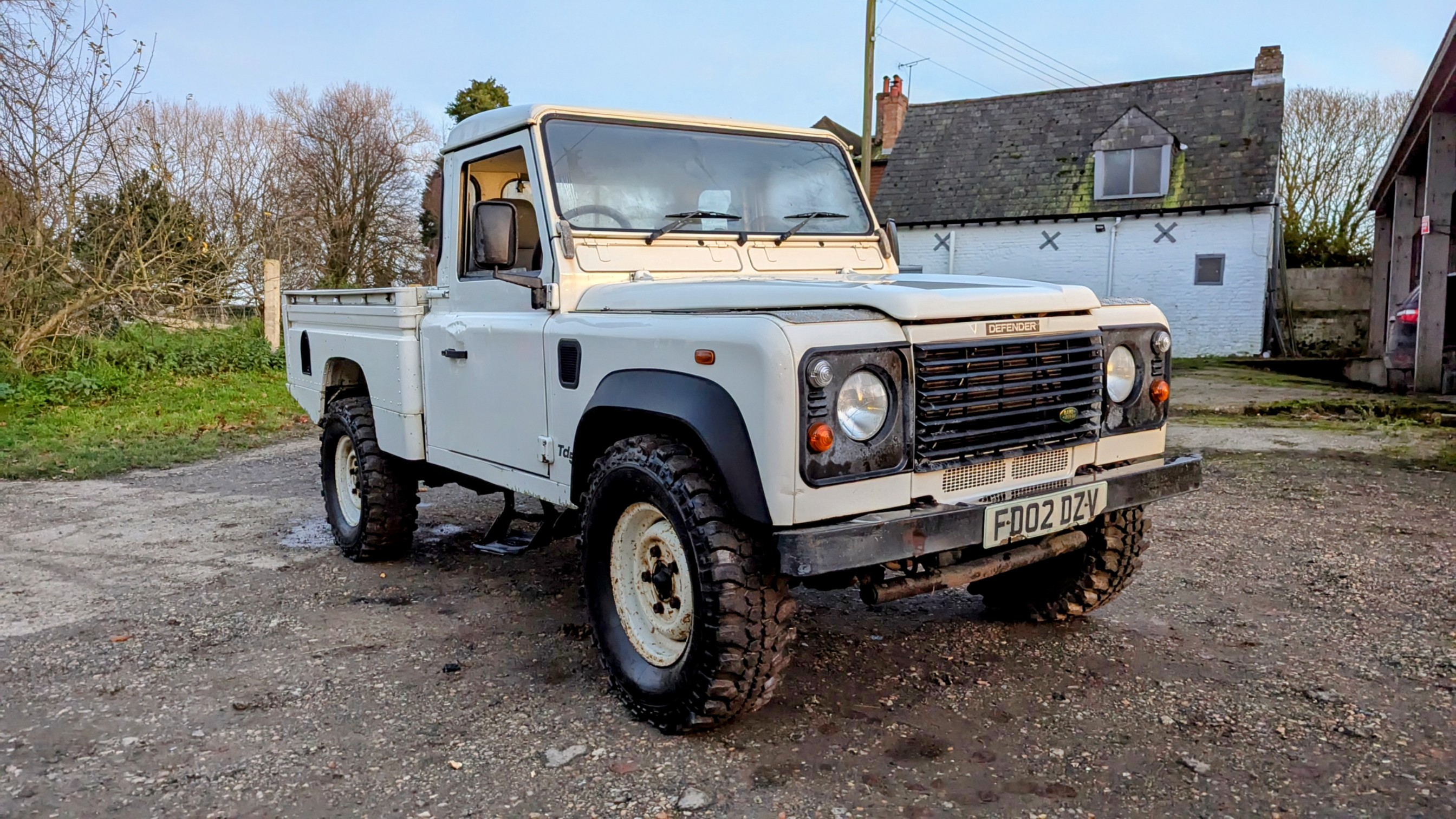 Land Rover Defender TD5 Hi Cap pick up 2002 SKU839