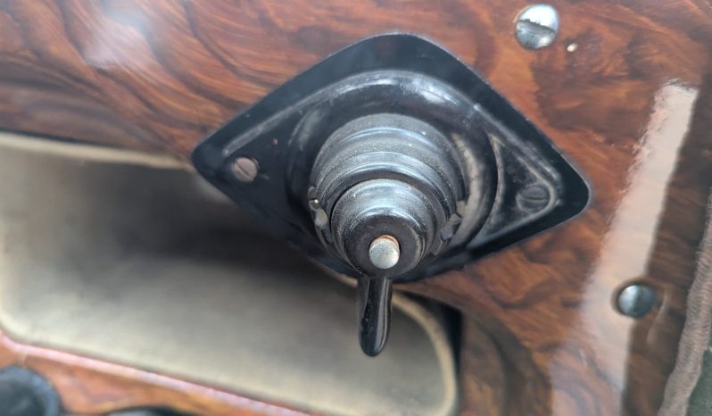 
								Morris 10/4 Saloon 1933 Same owner since 1953 SKU871 full									