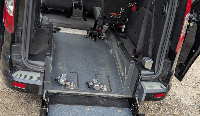 
								Ford Tourneo Connect Gr T-Nium Tdci 2016 WAV Adapted for Disability SKU884 full									