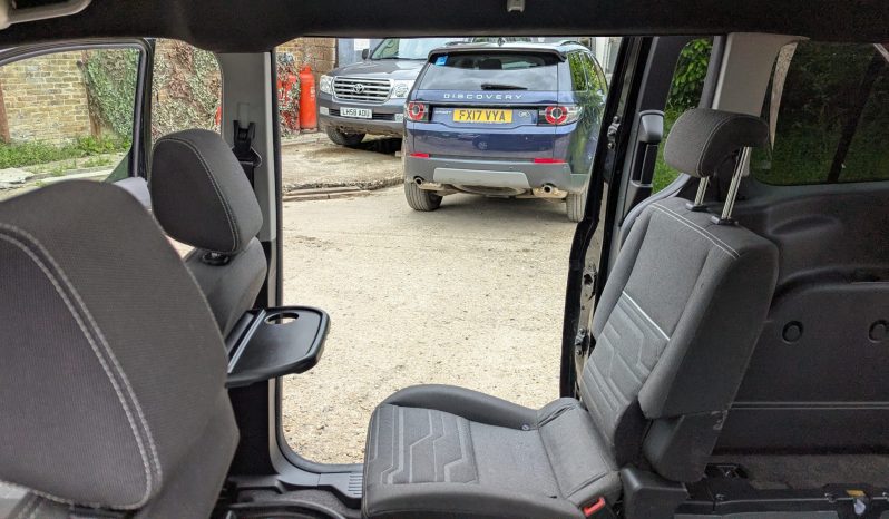 
								Ford Tourneo Connect Gr T-Nium Tdci 2016 WAV Adapted for Disability SKU884 full									