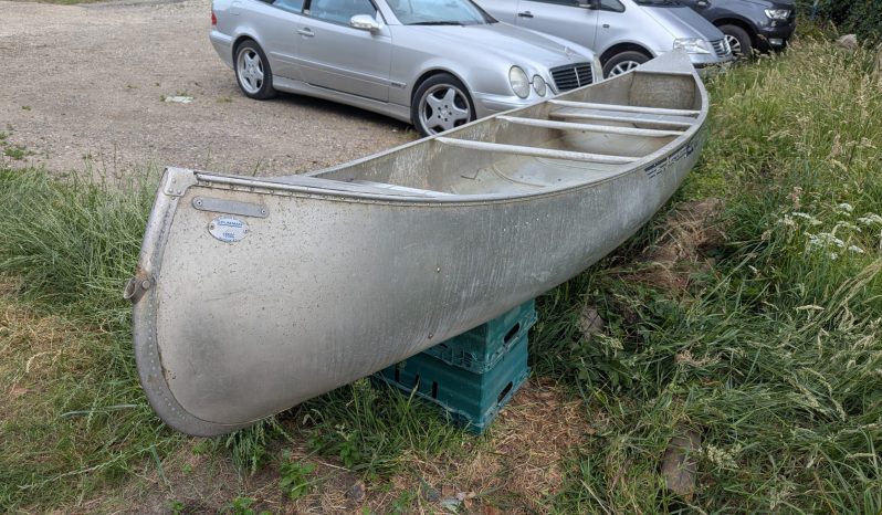 
								Classic Grumman aluminium 15 foot 2 or 4 person canoe.sku887 full									