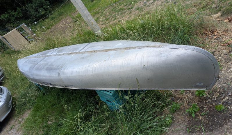 
								Classic Grumman aluminium 15 foot 2 or 4 person canoe.sku887 full									