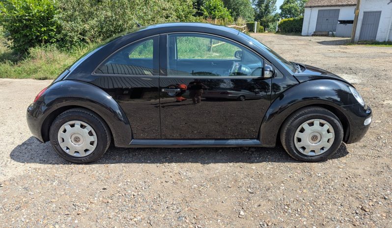 
								VW Volkswagen New Beetle  Special Order Black 2005 SKU889 full									