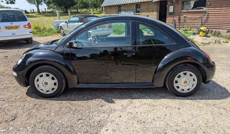 
								VW Volkswagen New Beetle  Special Order Black 2005 SKU889 full									