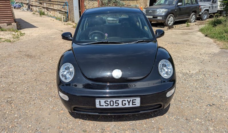 
								VW Volkswagen New Beetle  Special Order Black 2005 SKU889 full									