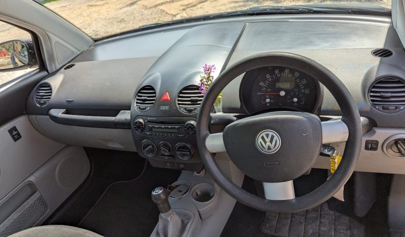 
								VW Volkswagen New Beetle  Special Order Black 2005 SKU889 full									