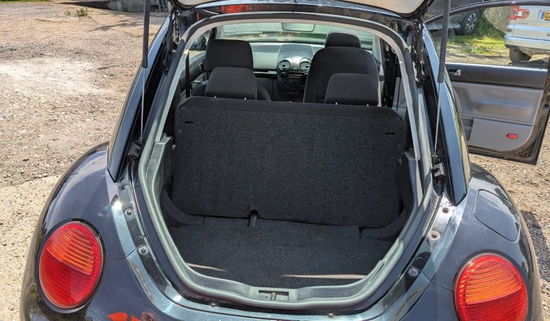 
								VW Volkswagen New Beetle  Special Order Black 2005 SKU889 full									