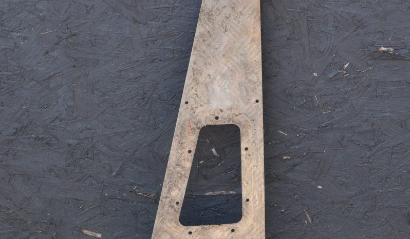 
								Various Land Rover and other car parts.  Call 07706 333444 to view by appointment.  Barn clearance. Buyer collects full									