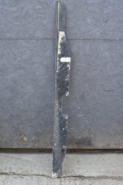 
										Various Land Rover and other car parts.  Call 07706 333444 to view by appointment.  Barn clearance. Buyer collects full									