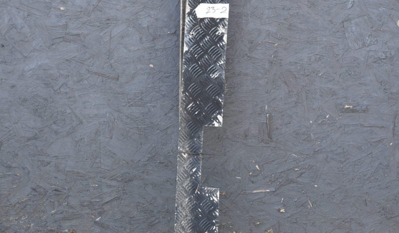 
								Various Land Rover and other car parts.  Call 07706 333444 to view by appointment.  Barn clearance. Buyer collects full									