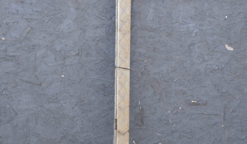 
								Various Land Rover and other car parts.  Call 07706 333444 to view by appointment.  Barn clearance. Buyer collects full									