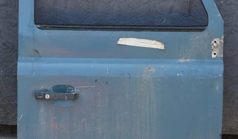 
								Various Land Rover and other car parts.  Call 07706 333444 to view by appointment.  Barn clearance. Buyer collects full									