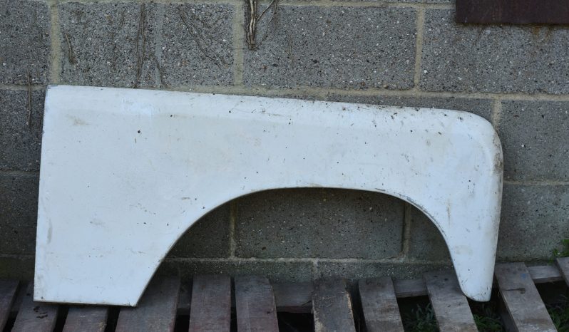 
								Various Land Rover and other car parts.  Call 07706 333444 to view by appointment.  Barn clearance. Buyer collects full									