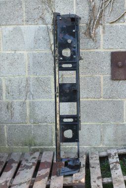 
										Various Land Rover and other car parts.  Call 07706 333444 to view by appointment.  Barn clearance. Buyer collects full									