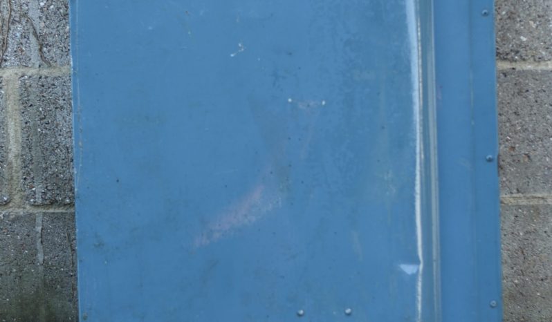 
								Various Land Rover and other car parts.  Call 07706 333444 to view by appointment.  Barn clearance. Buyer collects full									