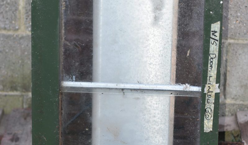 
								Various Land Rover and other car parts.  Call 07706 333444 to view by appointment.  Barn clearance. Buyer collects full									