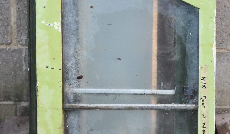 
								Various Land Rover and other car parts.  Call 07706 333444 to view by appointment.  Barn clearance. Buyer collects full									