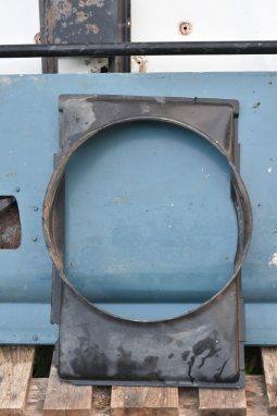 
										Various Land Rover and other car parts.  Call 07706 333444 to view by appointment.  Barn clearance. Buyer collects full									