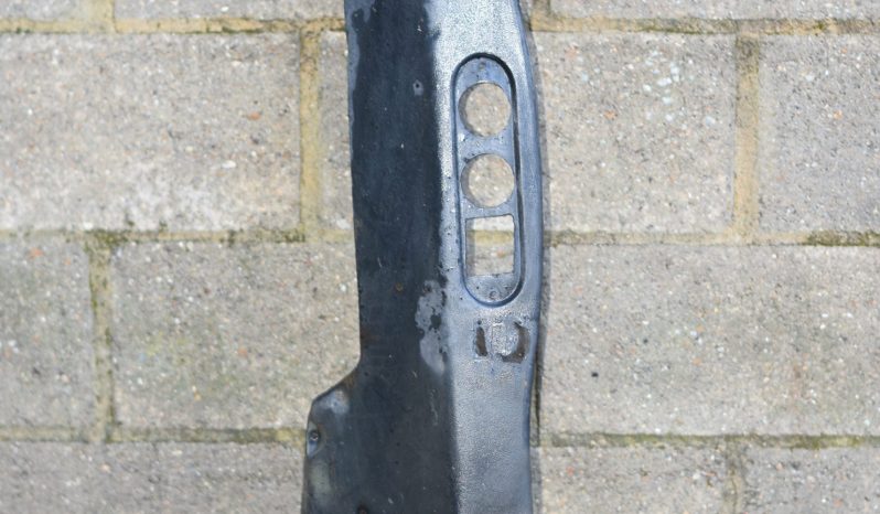 
								Various Land Rover and other car parts.  Call 07706 333444 to view by appointment.  Barn clearance. Buyer collects full									