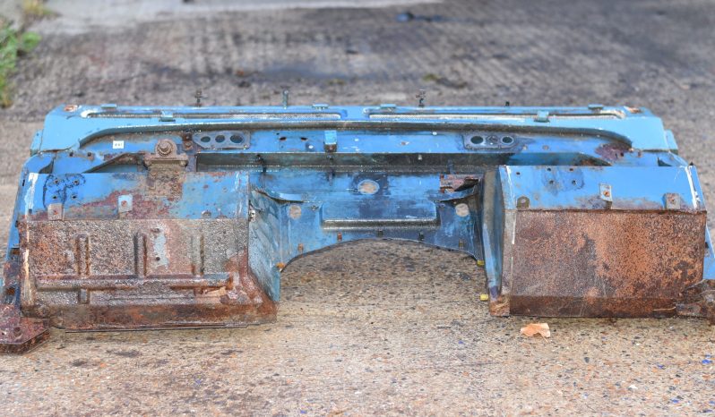 
								Various Land Rover and other car parts.  Call 07706 333444 to view by appointment.  Barn clearance. Buyer collects full									