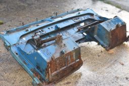 
										Various Land Rover and other car parts.  Call 07706 333444 to view by appointment.  Barn clearance. Buyer collects full									