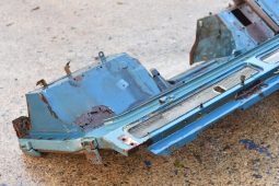 
										Various Land Rover and other car parts.  Call 07706 333444 to view by appointment.  Barn clearance. Buyer collects full									