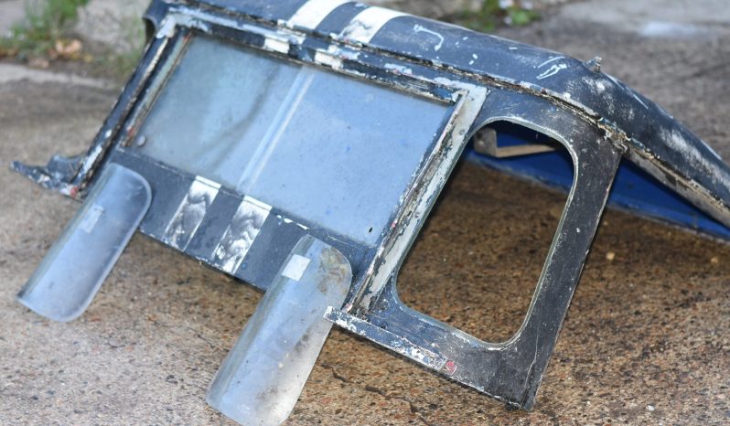 
								Various Land Rover and other car parts.  Call 07706 333444 to view by appointment.  Barn clearance. Buyer collects full									