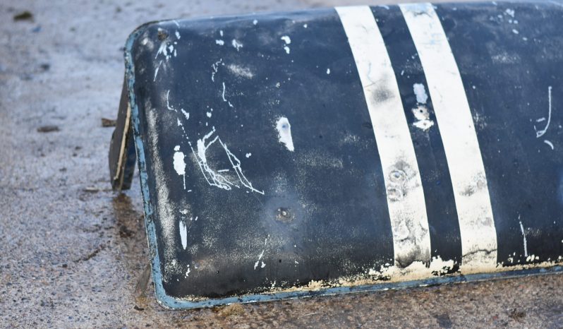 
								Various Land Rover and other car parts.  Call 07706 333444 to view by appointment.  Barn clearance. Buyer collects full									