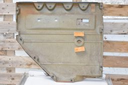 
										Various Land Rover and other car parts.  Call 07706 333444 to view by appointment.  Barn clearance. Buyer collects full									