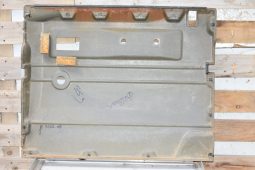 
										Various Land Rover and other car parts.  Call 07706 333444 to view by appointment.  Barn clearance. Buyer collects full									