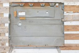 
										Various Land Rover and other car parts.  Call 07706 333444 to view by appointment.  Barn clearance. Buyer collects full									