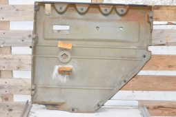 
										Various Land Rover and other car parts.  Call 07706 333444 to view by appointment.  Barn clearance. Buyer collects full									