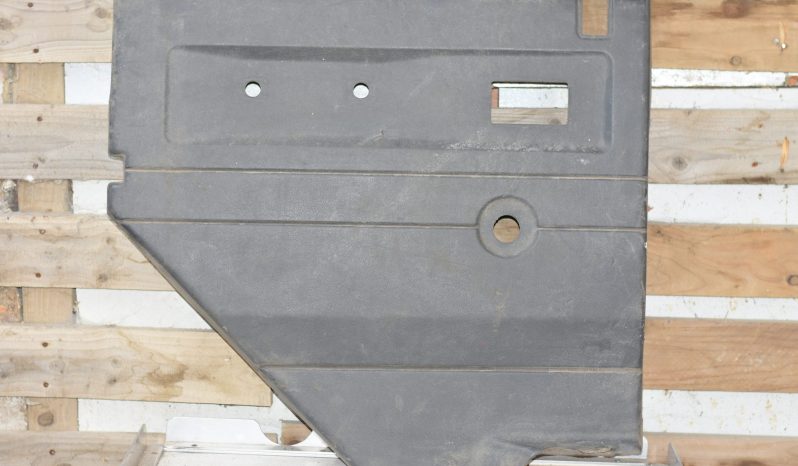 
								Various Land Rover and other car parts.  Call 07706 333444 to view by appointment.  Barn clearance. Buyer collects full									