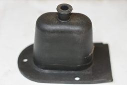 
										Various Land Rover and other car parts.  Call 07706 333444 to view by appointment.  Barn clearance. Buyer collects full									