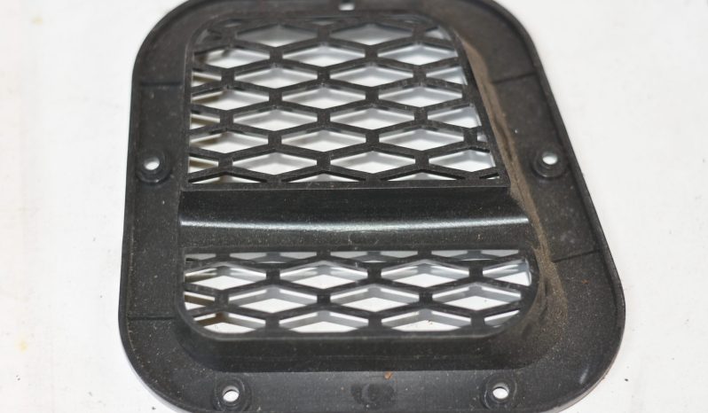 
								Various Land Rover and other car parts.  Call 07706 333444 to view by appointment.  Barn clearance. Buyer collects full									