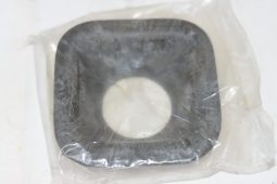 
										Various Land Rover and other car parts.  Call 07706 333444 to view by appointment.  Barn clearance. Buyer collects full									