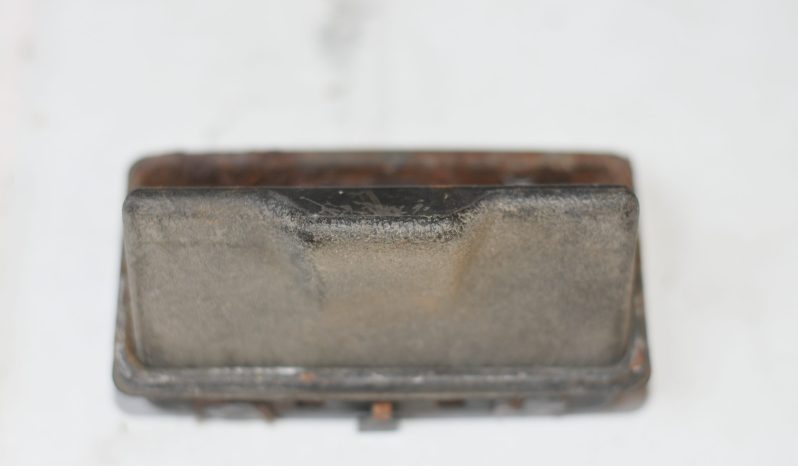 
								Various Land Rover and other car parts.  Call 07706 333444 to view by appointment.  Barn clearance. Buyer collects full									