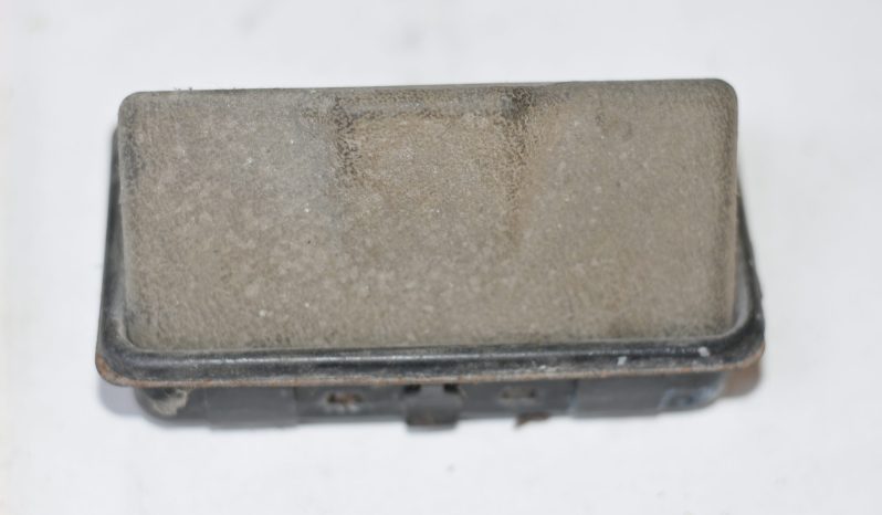 
								Various Land Rover and other car parts.  Call 07706 333444 to view by appointment.  Barn clearance. Buyer collects full									