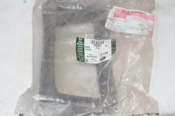 
										Various Land Rover and other car parts.  Call 07706 333444 to view by appointment.  Barn clearance. Buyer collects full									